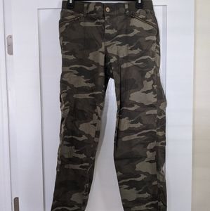 Camo ankle pant